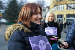 Akcija "besplatnih zagrljaja" učenika OŠ "Matija Gubec" iz Tavankuta