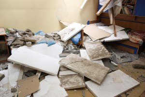 Obilazak porodičnog objekta na koji se obrušio deo zida susedne kuće