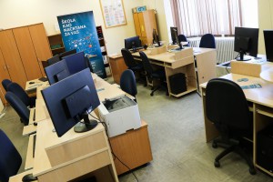 Opremanje kabineta Ekonomske škole