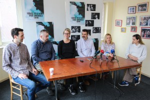 Najava premijere pozorišne predstave "Ko se boji Virdžinije Vulf"