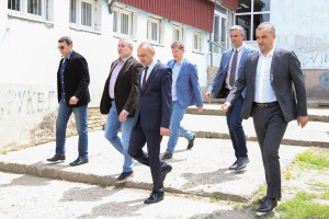 Obilazak izgrađenog otvorenog rukometnog terena u OŠ „Sveti Sava“