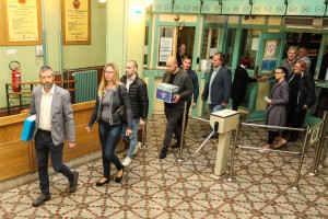 Predaja izborne liste grupe građana "Hrvatski demokratski forum" za lokalnu skupštinu