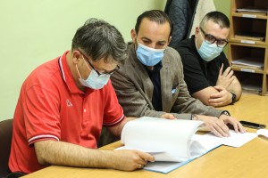 Predaja izborne liste grupe građana "Hrvatski demokratski forum" za lokalnu skupštinu