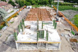 Obilazak radova na izgradnji stambenih objekta za izbeglice