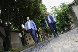 Obilazak radova na asfaltiranju Ulice Ivana Meštrovića