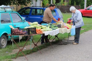 Obilazak uređene pijace u selu