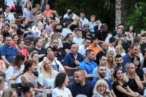 Predstava "Kakva ti je žena, takav ti je život"