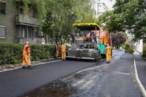 Asfaltiranje u Ulici Ivana Zajca