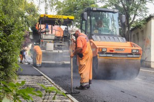 Asfaltiranje u Ulici Ivana Zajca