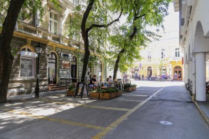 Burger bar "Fabrika" na novoj lokaciji