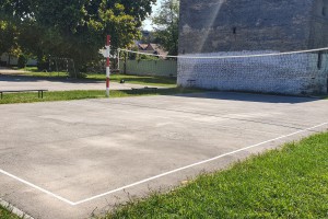 Novi košarkaški teren u dvorištu OŠ "Kizur Ištvan"