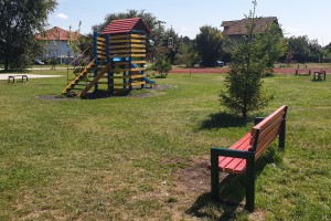 Renovirani košarkaški teren u Fočanskoj ulici u Malom Bajmoku