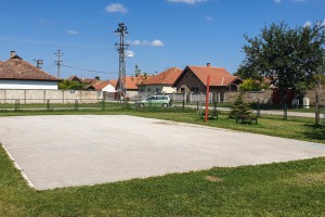 Renovirani košarkaški teren u Fočanskoj ulici u Malom Bajmoku