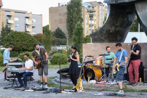 Koncert "Stroberiz" i "Wooden Ambulance"