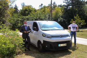 Poseta gradonačelnika socijalno ugroženoj porodici u naselju Gabrić