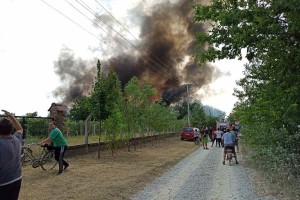 Požar u porodičnom gazdinstvu u Ulici dr Ferenca Bodrogvarija