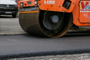 Obilazak radova na rekonstrukciji kolovoza u okolini Sinagoge