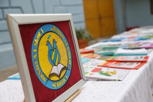 Dodela udžbenika za decu iz romske zajednice