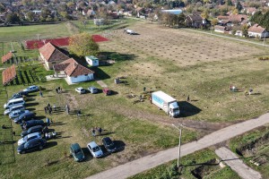 Pošumljavanje nekadašnje deponije oko sportskog kompleksa u Novom Žedniku