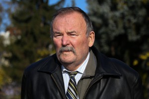 Polaganje venaca na spomenik "Balada vešanih"