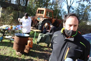 Priprema kuvanog obroka za socijalno ugrožene Subotičane u organizaciji ZA "Krov nad glavom"