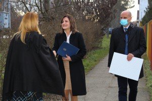 Uručenje pomoći za renoviranje i za opremanje kuhinje OŠ "Hunjadi Janoš" u Čantaviru