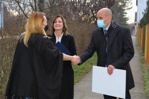 Uručenje pomoći za renoviranje i za opremanje kuhinje OŠ "Hunjadi Janoš" u Čantaviru