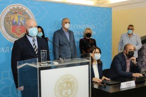 Potpisivanje ugovora o preuzimanju Apoteka Subotice