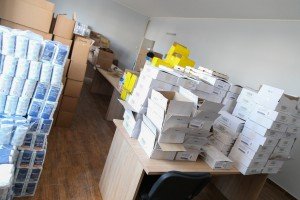 Priprema prehrambenih paketa u akciji "Obrok za porodicu"