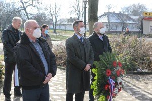 Polaganje venaca na spomenik Vojvodi Živojinu Mišiću