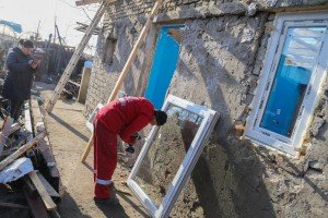 Ugradnja PVC stolacije porodici Štigmond kojoj je izgorela kuća