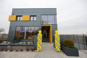 Maloprodajni objekat "VR Union" na adresi 51. divizije 91