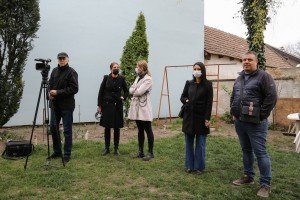 Obilazak kuća kojima su goreli krovovi (Ulica Koste Racina)