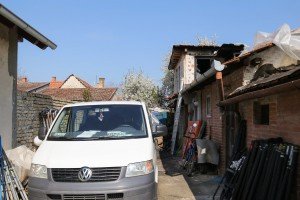 Obilazak izgorele kuće u Malom Bajmoku