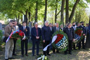 Polaganje venaca u Spomen parku povodom Dana pobede nad fašizmom