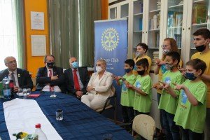 Donacija Rotary kluba Školskom centru sa domom učenika "Dositej Obradović"