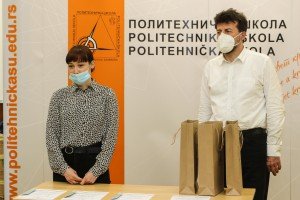 Dodela nagrada učesnicima likovnog konkursa "Život u boji"