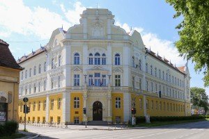 Uručenje tableta učenicima za praćenje onlajn nastave