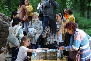 Teatarsko predstavljanje knjige “Planeta dvorište” Olivere Balašević