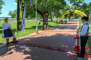 Otvaranje i početak ultramaratonske trke uz obalu jezera