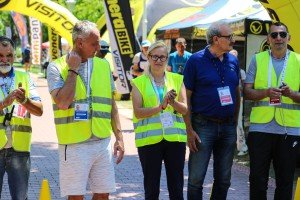Otvaranje i početak ultramaratonske trke uz obalu jezera
