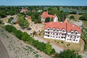 Poseta ministra Ružića studentskom odmaralištu na Paliću