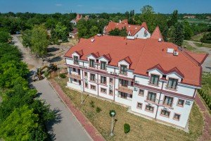 Poseta ministra Ružića studentskom odmaralištu na Paliću