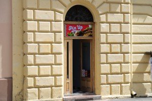 Restoran američke hrane "Pin Up"