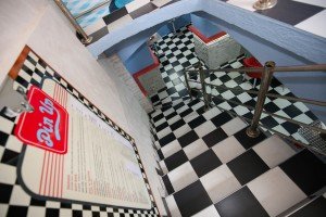 Restoran američke hrane "Pin Up"