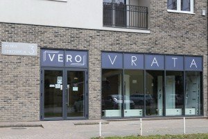 Veliki izbor kvalitetnih i sigurnih vrata u salonu "Vero vrata"