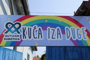 Pokrajinski sekretar Ivanišević u poseti udruženju "Autizam Subotica"