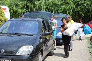 Donacija "Kolevki" dnevnih potrepština i garderobe