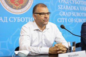 Obraćanje povodom 30 godina postojanja ansambla "Ravnica"