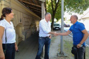 Pokušaj uručenja donacije beogradske Matematičke gimnazije